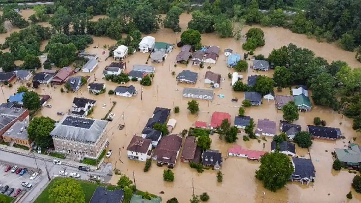 KENTUCKY BAJO LAS AGUAS: inundaciones en EE.UU. dejan al menos 15 muertos