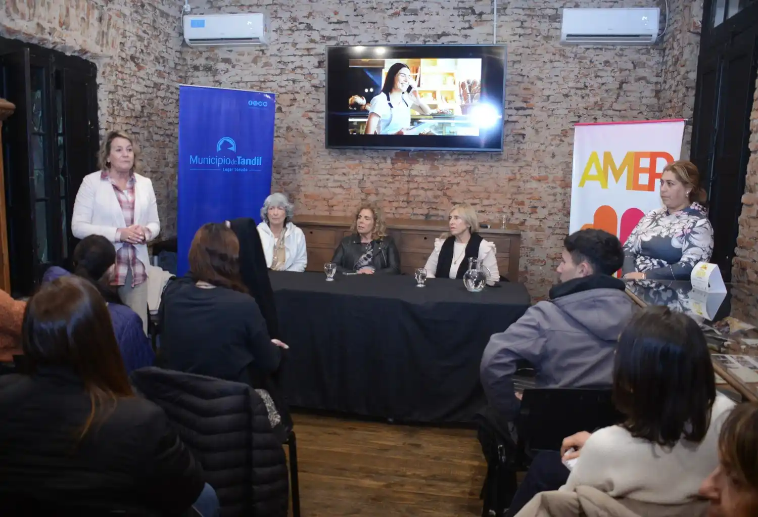 Se realizó un nuevo encuentro de "Nosotras Hacemos: Voces que inspiran" con foco en el comercio Local