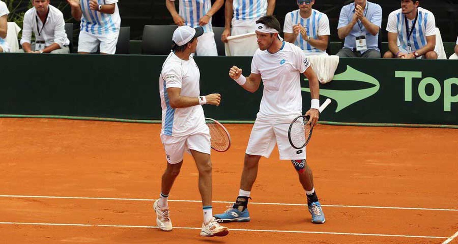 De la mano de Berlocq y Mayer, Argentina sigue con vida en la Davis