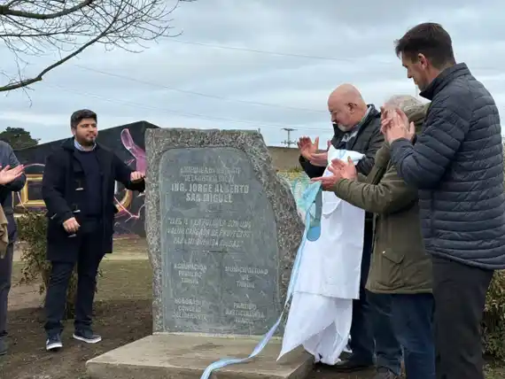 Se inauguró la Plaza Jorge San Miguel en homenaje al dirigente del peronismo tandilense