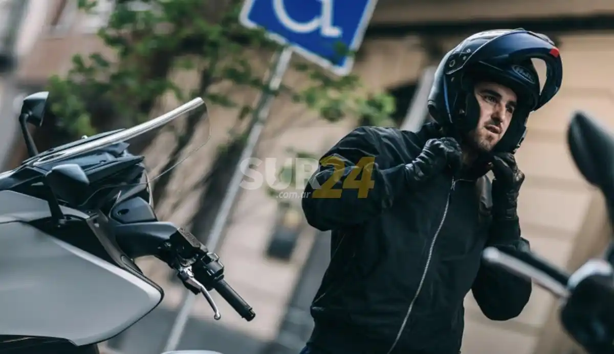 Elortondo: desde marzo, el casco para circular en moto es obligatorio