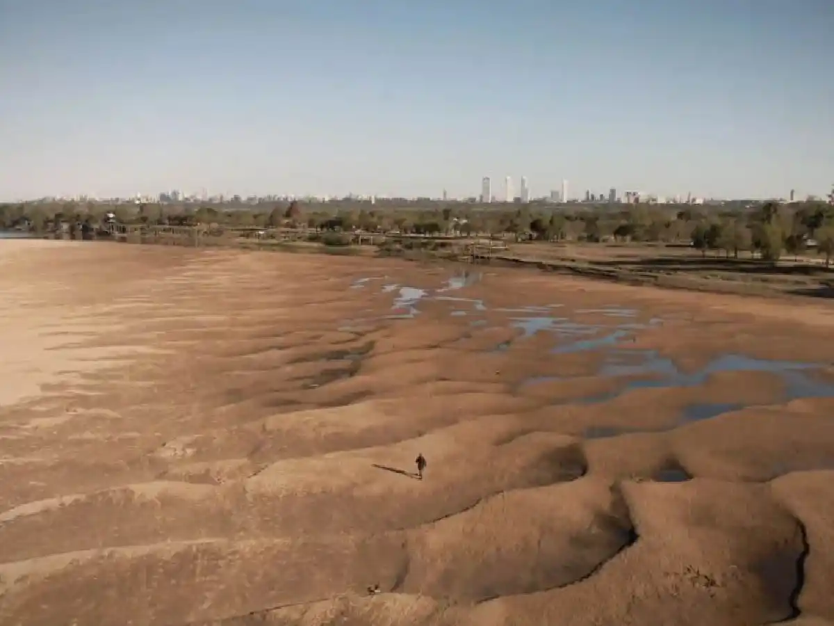Bajante récord del río Paraná lleva 730 días y se estima que continúe hasta diciembre