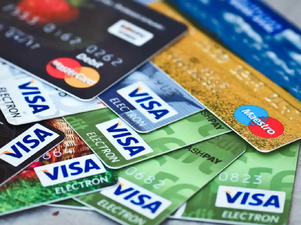 Compras con tarjeta de crédito volvieron a crecer en octubre