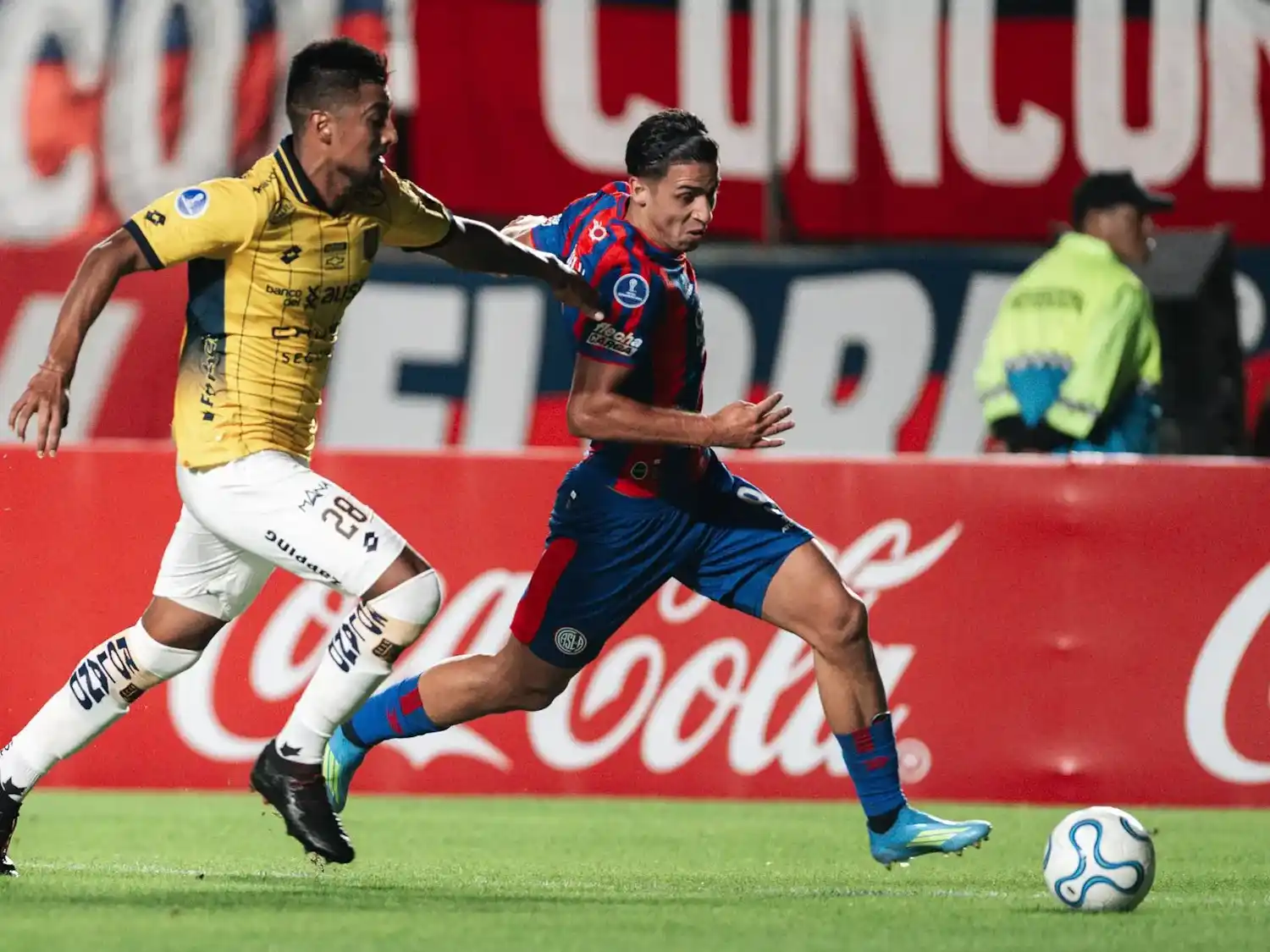 San Lorenzo es local ante Vélez