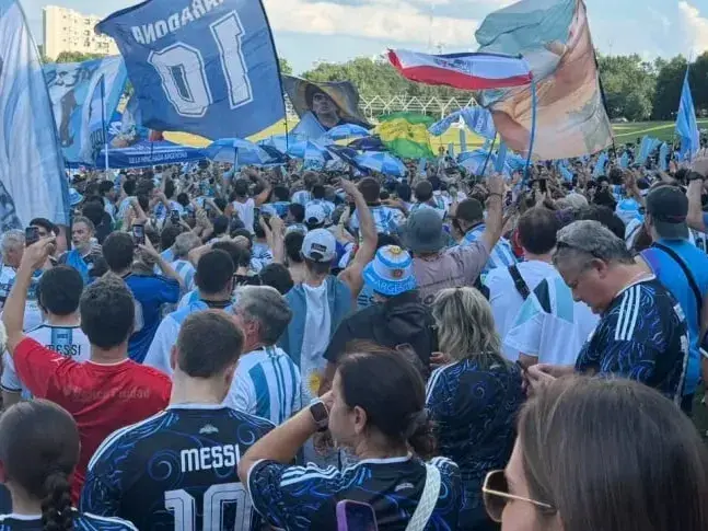 Banderazo celeste y blanco en Atlanta. Foto:TN