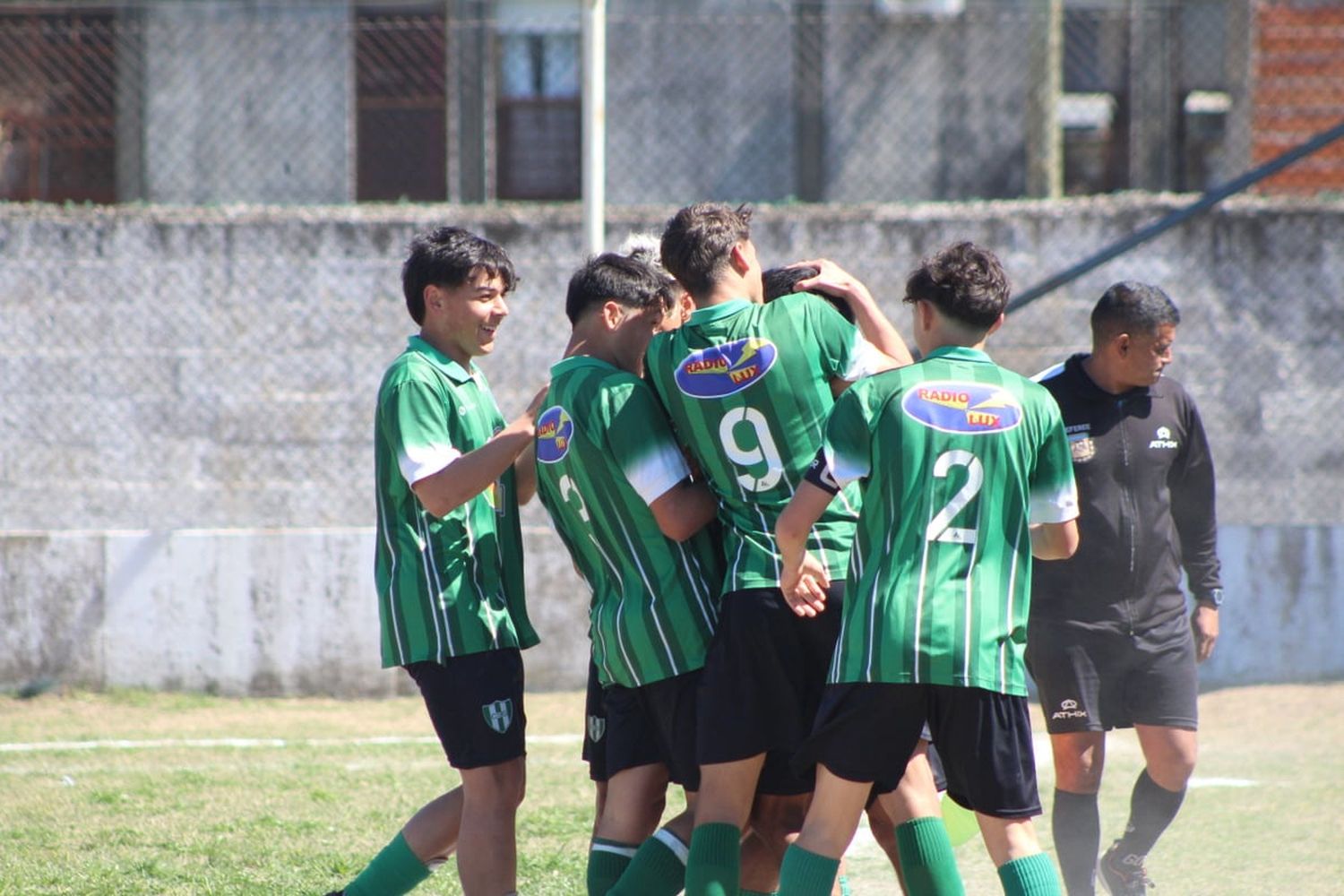 Las Categorías menores de Centro Bancario están teniendo una gran temporada en los torneos Oficiales de la Liga Departamental de Gualeguay y este fin de semana la Sub-13 viaja al provincial a jugarse en Colón.