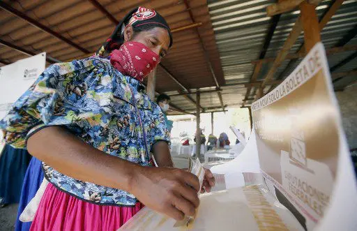 Cierran los colegios electorales en la mayor parte de México
