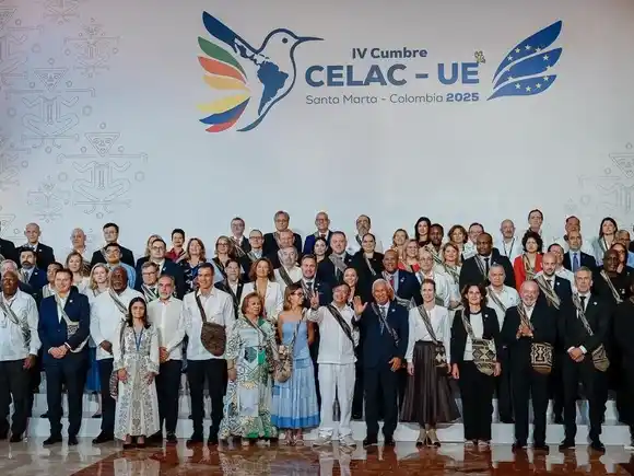 SIN MENCIONAR A EE. UU.: Celac y UE rechazan el "uso de la fuerza" en el Caribe