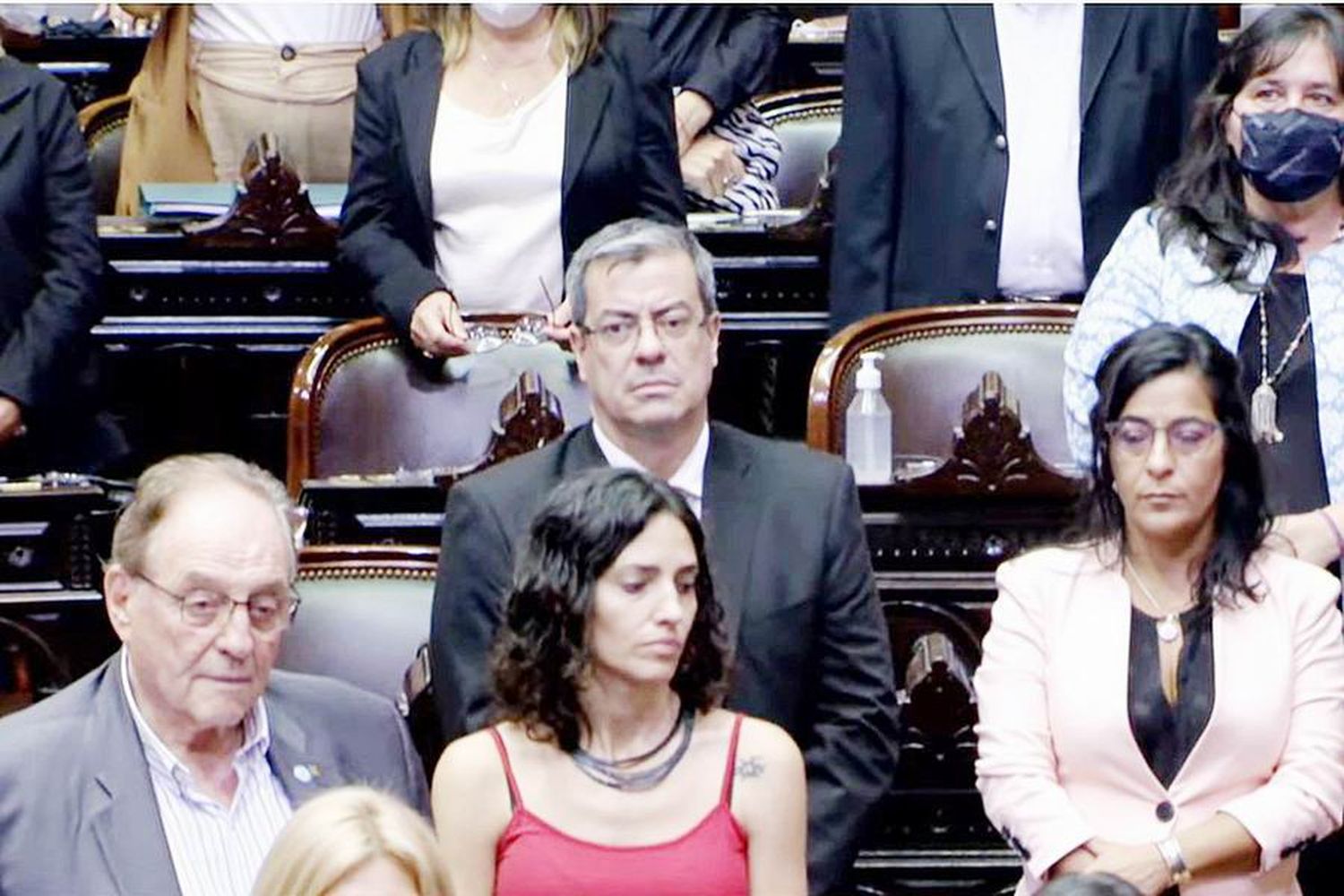 Diputados oficialistas denunciaron maniobras
golpistas e hicieron un llamado a la oposición