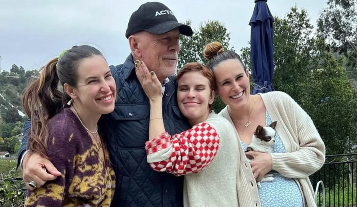 Bruce Willis, junto a las tres hijas que tuvo con Demi Moore.