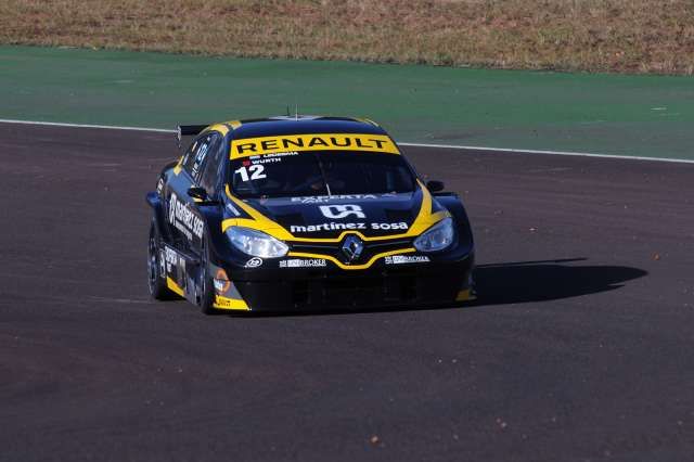 Christian Ledesma girando en Oberá. (Foto: Prensa Super TC 2000)