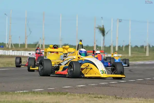 Automovilismo: Stefano Veronesi fue segundo en Formula Entrerriana