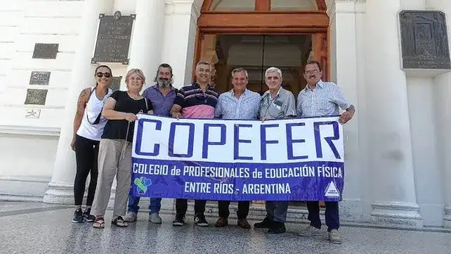 Requerirán de un profesional matriculado en la educación física