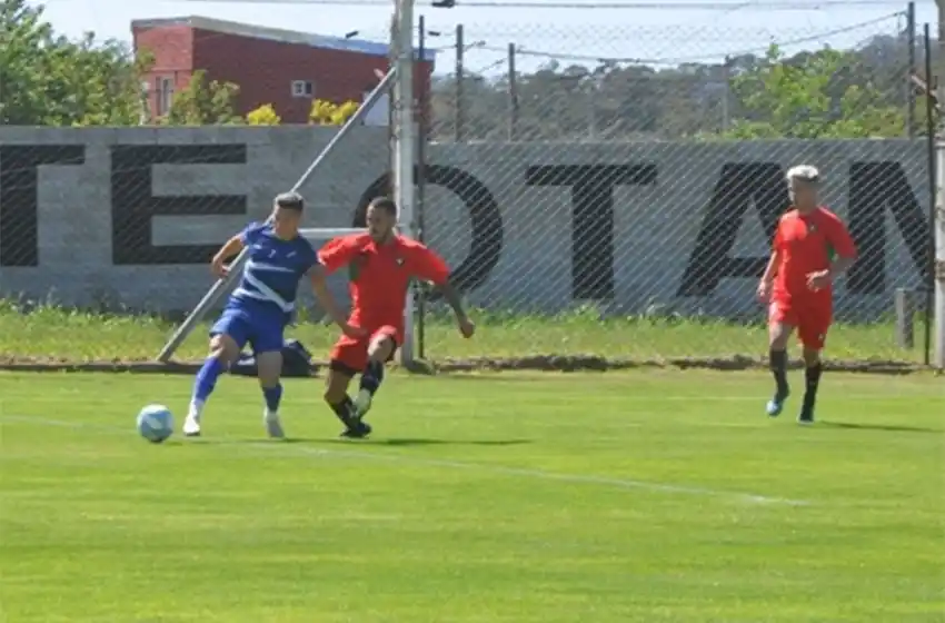 Alvarado y Círculo afinan detalles de cara al inicio de sus competencias