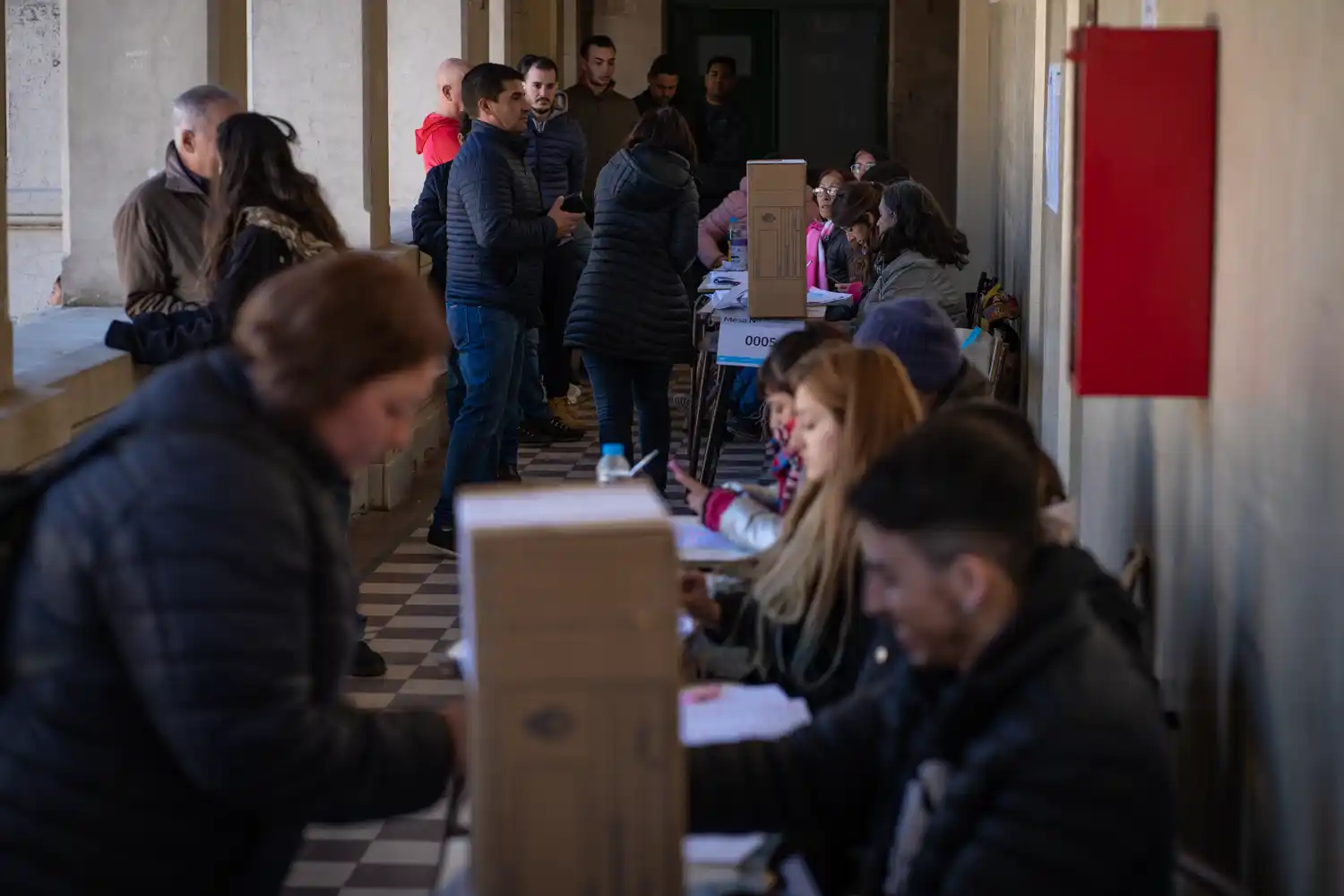 Elecciones Paso 2023: estiman que al mediodía había votado alrededor del 30 % del padrón