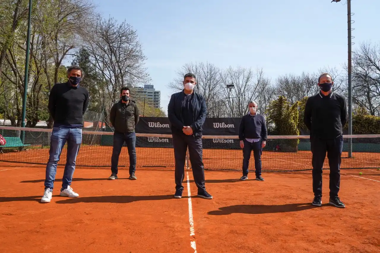 Cuarentena en Vicente López: Ya se juega tenis en formato single y avanzan hacia el doble