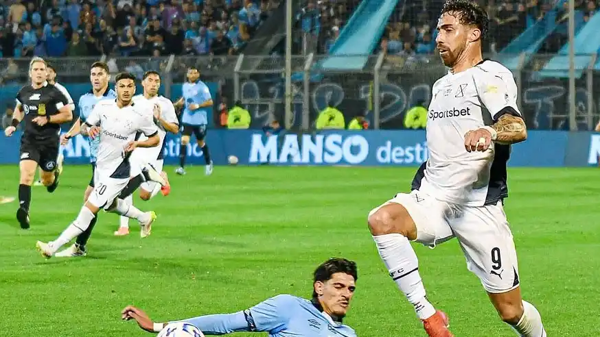 Guillermo Barros Schelotto habló del interés de Vélez por el Changuito Zeballos: el llamado del Fortín a Boca