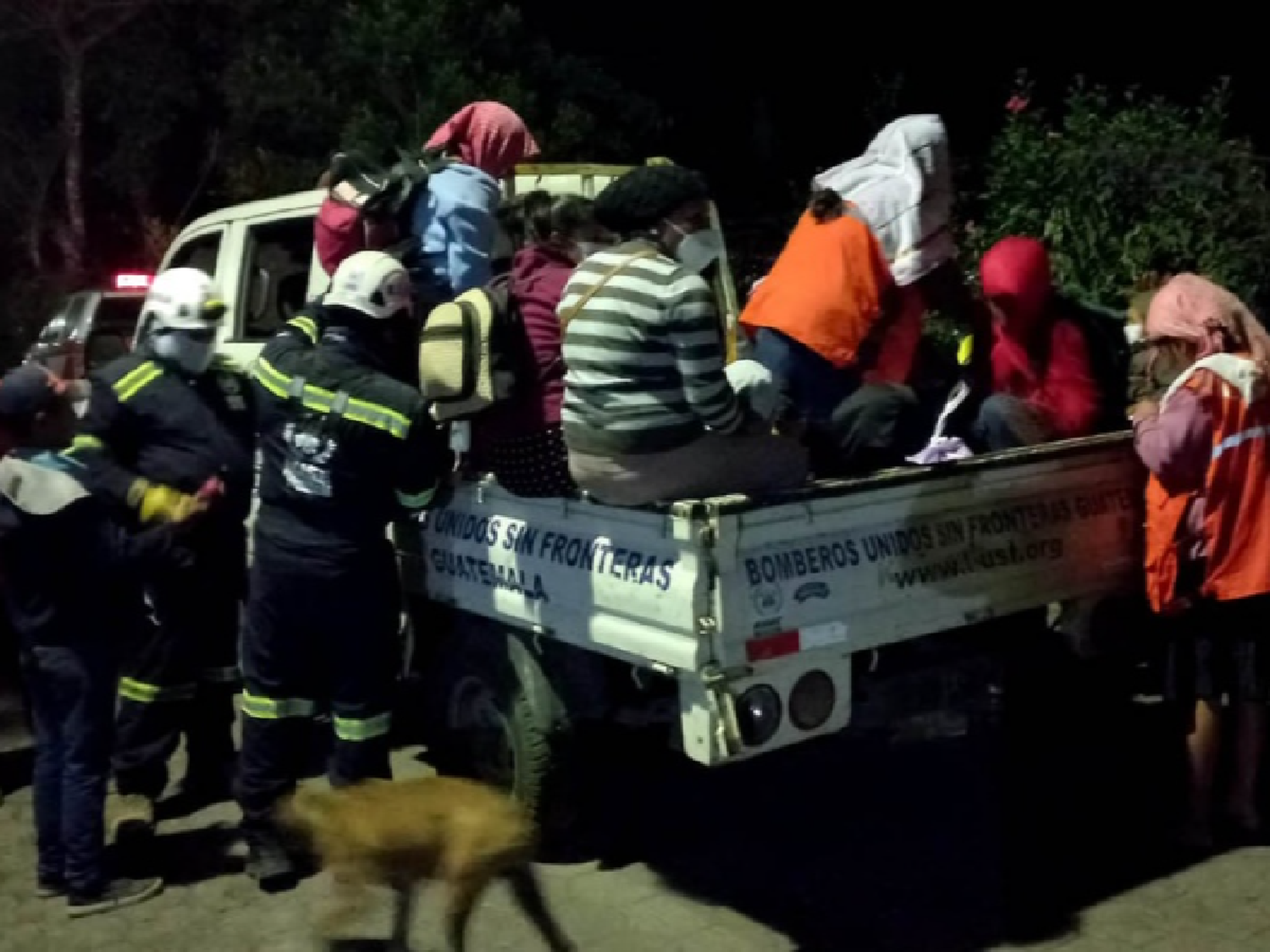 Ya son 370 los evacuados por la erupción del volcán de Fuego en Guatemala