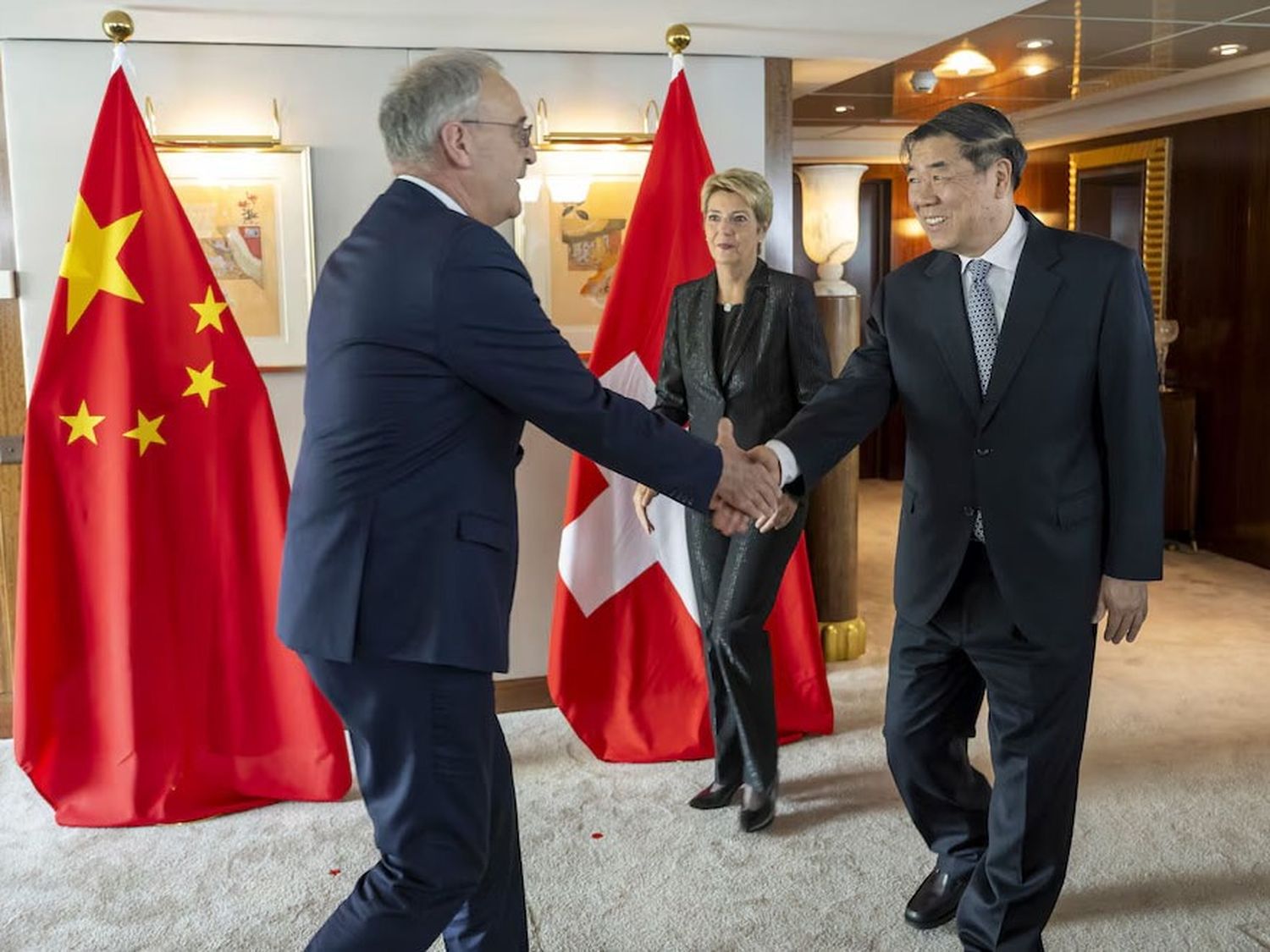 Estados Unidos y China llegaron a acuerdos comerciales y los mercados celebran