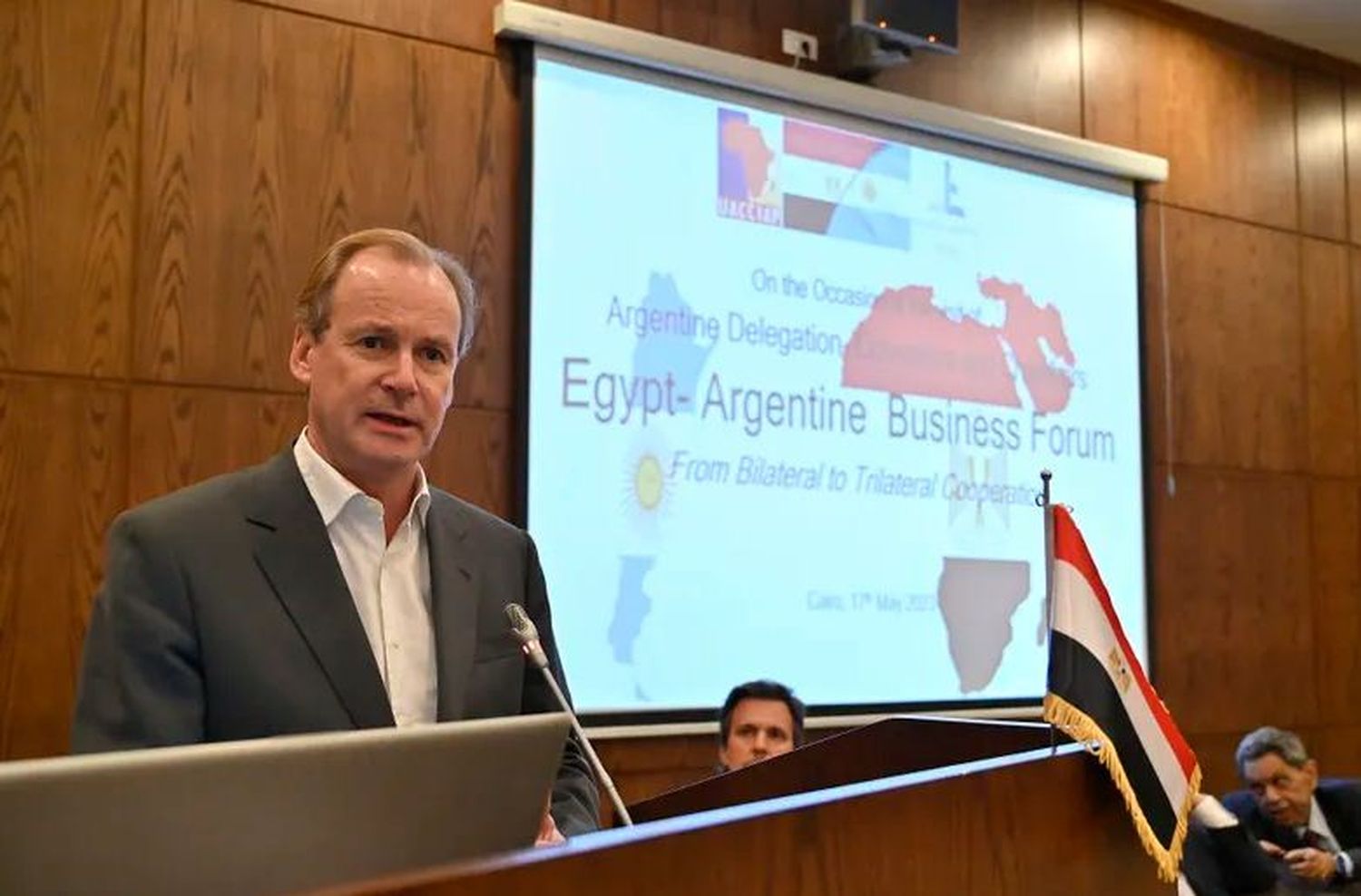 Gustavo Bordet busca ampliar las exportaciones a Egipto