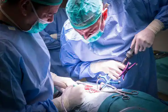 ¡IMPRESIONANTE! Logran extirpar un tumor cerebral con el paciente despierto