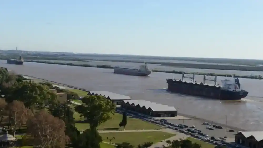 Posición institucional sobre el avance de la licitación de la vía navegable troncal de la Hidrovía Paraguay–Paraná