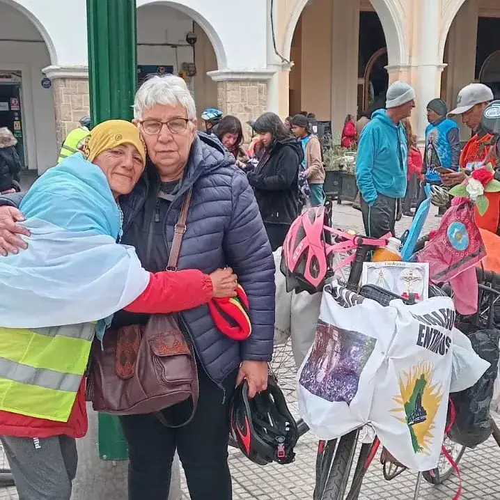 Teresita Cardoso llegó a Salta en bicicleta por tercera vez, impulsada por la fe
