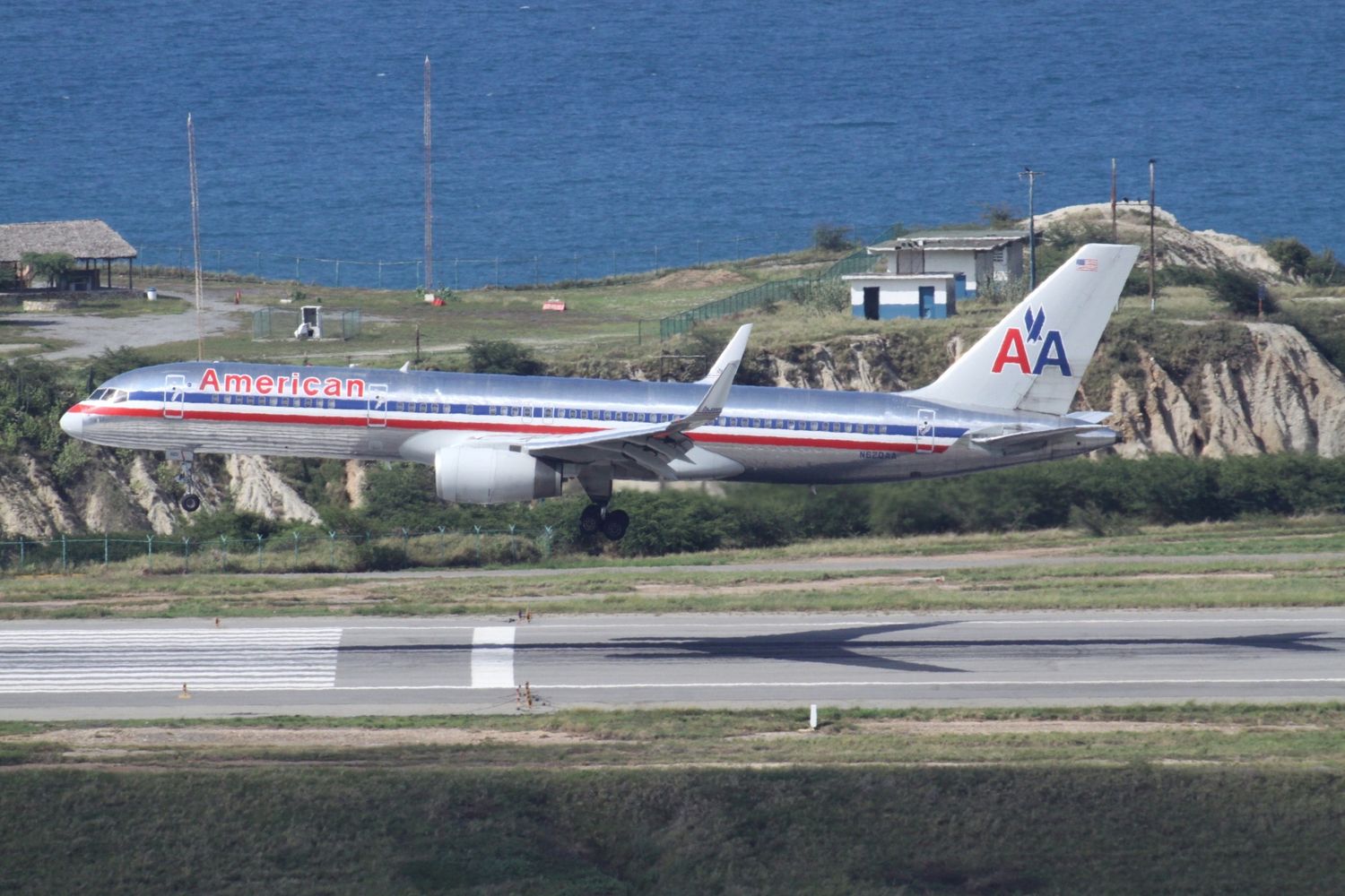 #TBT: Rutas y vuelos de American Airlines desde y hacia Venezuela en 2005
