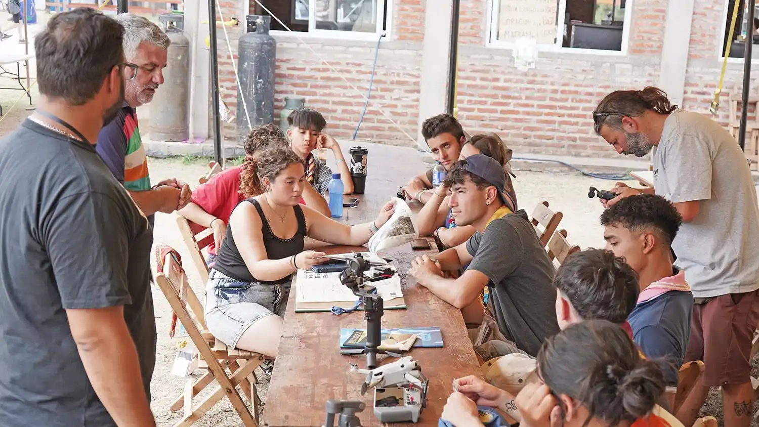 En el campo scout. Se ofreció una charla sobre producción periodística
