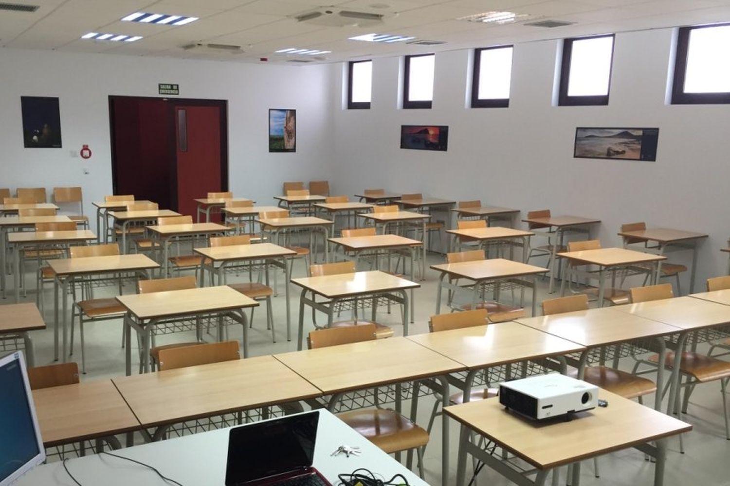 Programa 1000 Aulas: Educación puso en ejecución las primeras 250 aulas