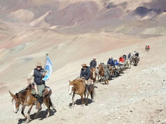 25 A�OS RINDIENDO HOMENAJE AL PADRE DE LA PATRIA GENERAL DON JOS�0 DE SAN MARTIN