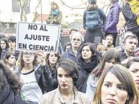 Trabajadores y científicos del Conicet realizan un paro de 48 horas