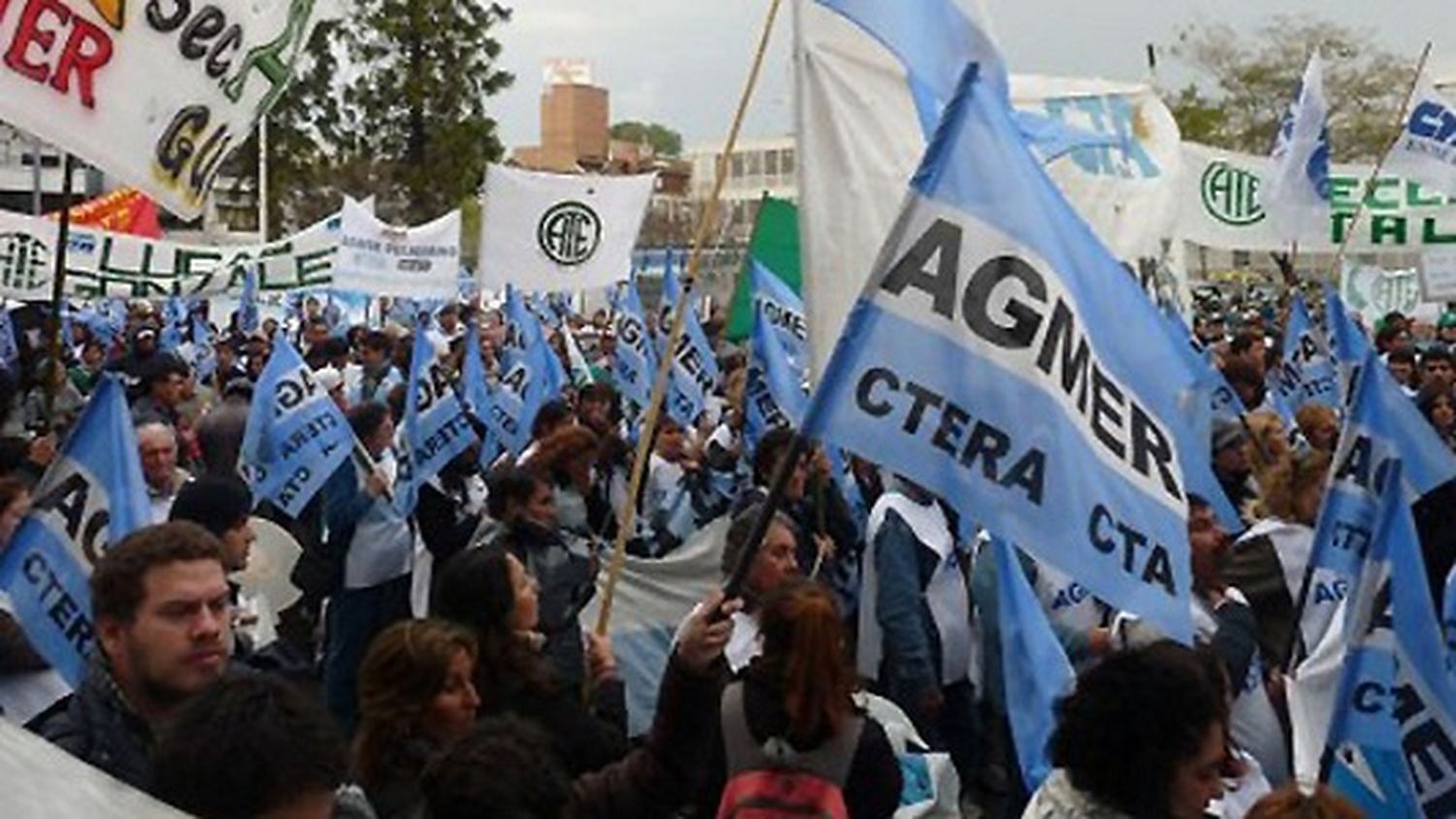 Los gremios docentes no se presentaron en la audiencia de conciliación