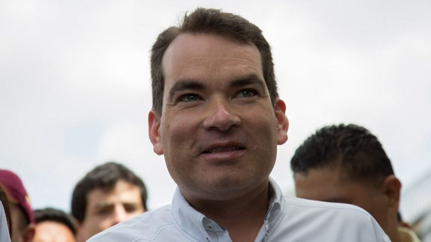 Oposición busca revivir el diálogo en México