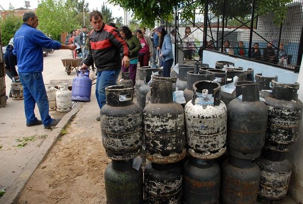 Garrafas por las nubes: Los reclamos por abusos deben dirigirse al Municipio