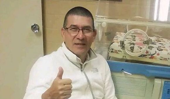 VALERA CONMOCIONADA con asesinato de reconocido enfermero a CUCHILLADAS dentro de su hogar