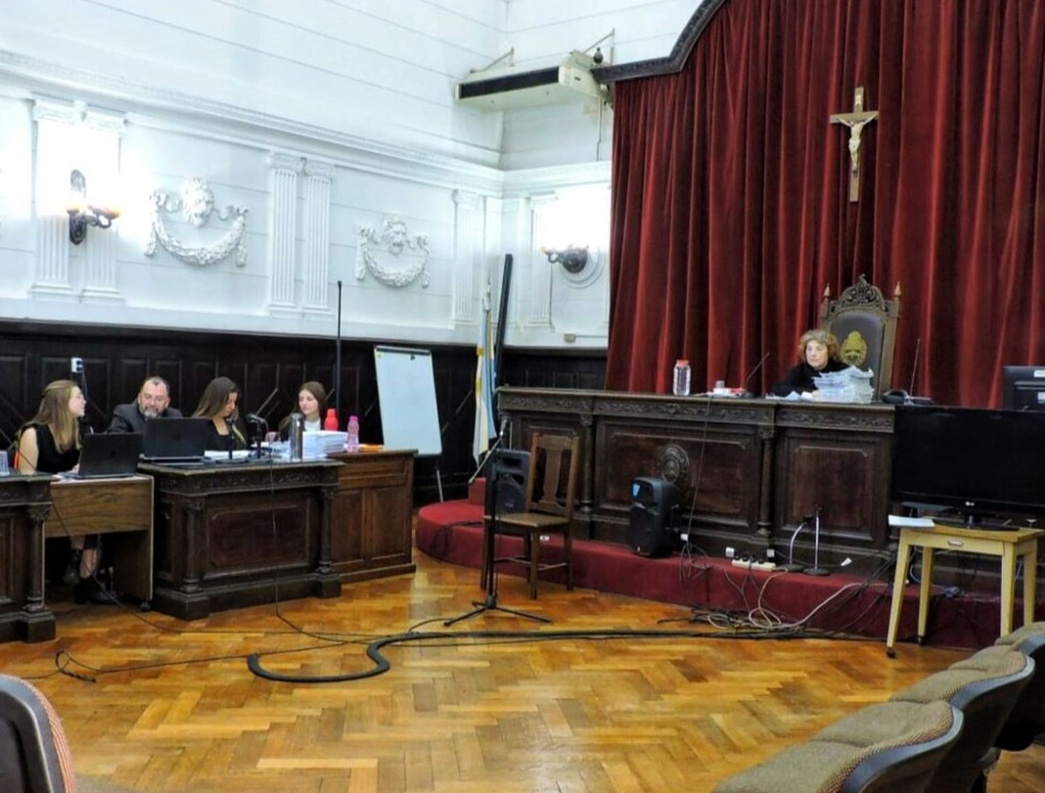 Casa del Horror: Condenan a 42 años de prisión a un padre y a 24 años a su amigo por abusar de 2 niñas