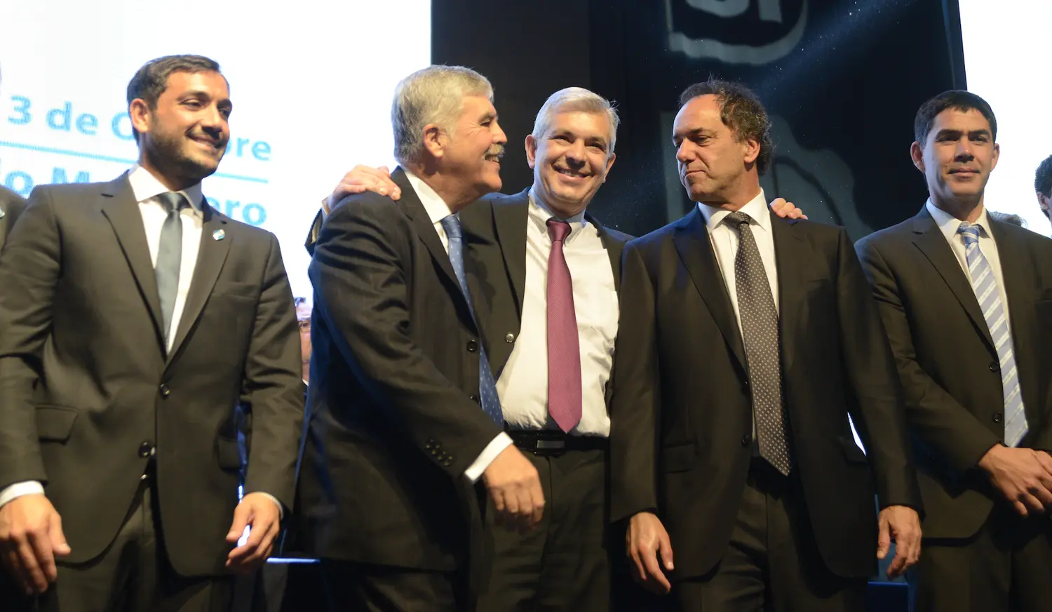 Julián Domínguez cerró congreso de Infraestructura para la Producción