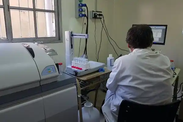 Analizarán los niveles de contaminación del río y la planta de efluentes del PIG