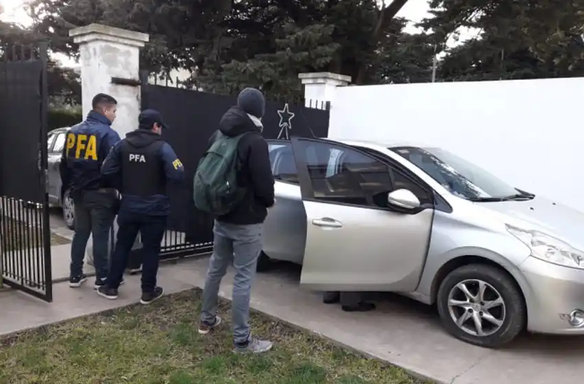 Detuvieron en la ciudad a cuatro falsos agentes de la AFIP por fraude