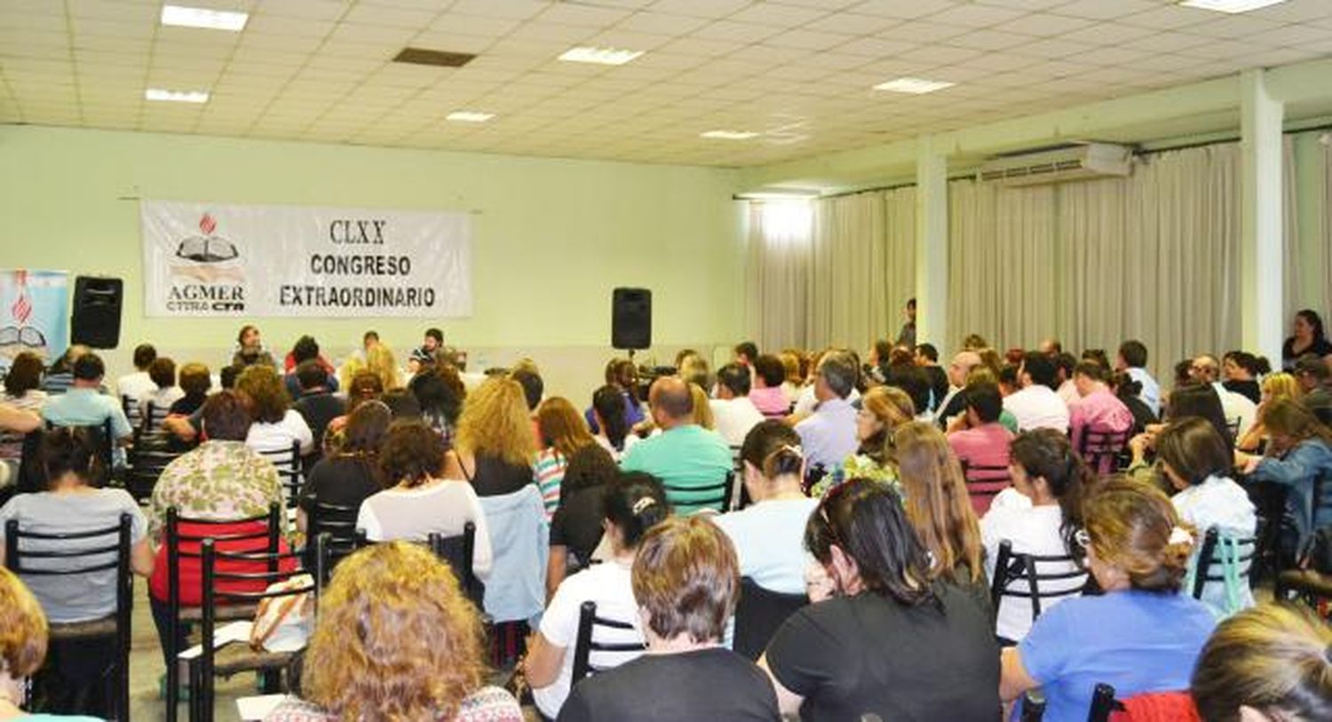 El Gobierno mejoró la oferta a docentes y Agmer convocó a Congreso para el lunes
