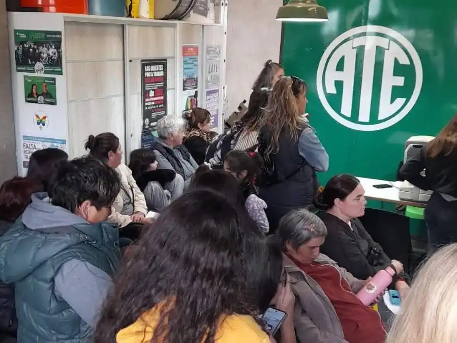 Campaña visual ATE abril 2026