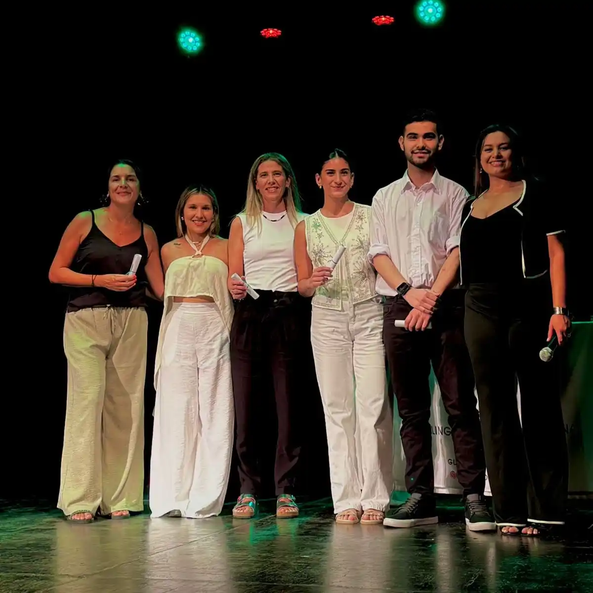 Emotiva entrega de diplomas del Curso de Lengua y Cultura Italiana en la Sociedad Italia