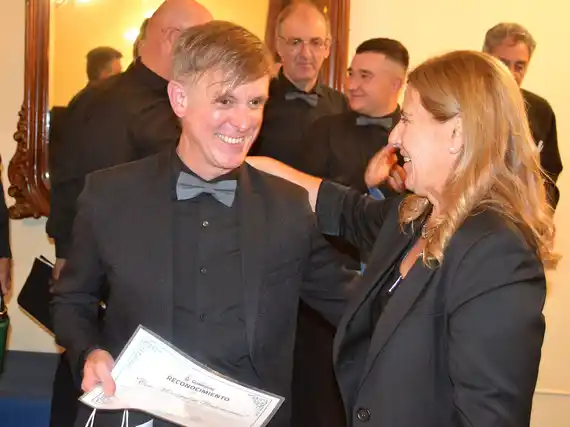“El coro es una gran familia”: Esteban Claus, director del Coro Municipal de Urdinarrain