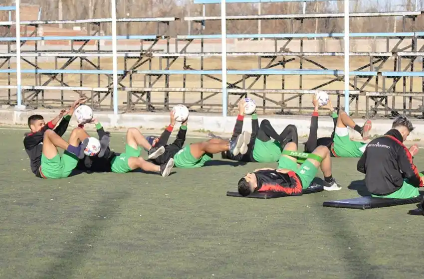 Parada brava para Círculo en Río Negro