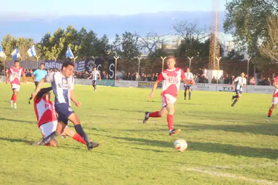 Torneo Oficial 2025
El “Millo” se mantiene en la cima del Petit