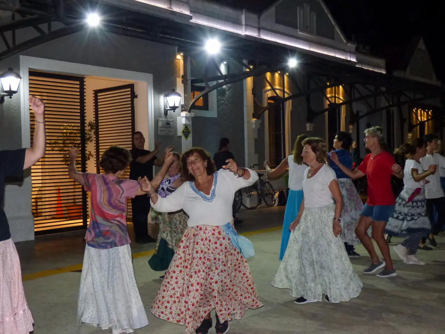 Gran cierre de las clases abiertas de folklore en el CCE