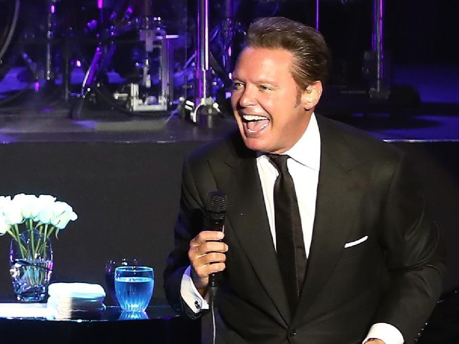 "Luis Miguel está muerto" afirma vidente colombiana