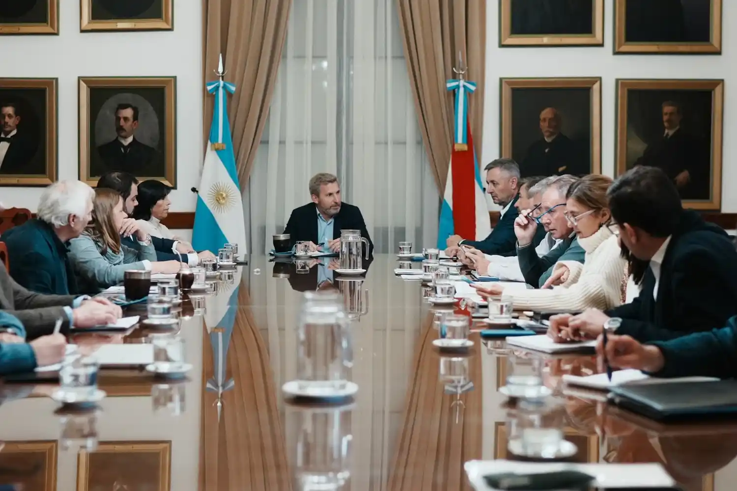 El gobernador dirigió una nueva reunión de gabinete