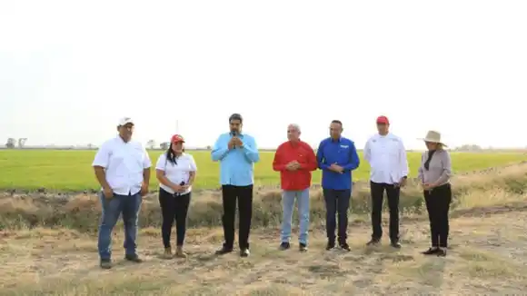 ¡AHORA SÍ EL CAMPO SE ARREGLÓ! Maduro lanzó el KIT CONUQUERO para «revolucionar» el agro venezolano (+Videos)